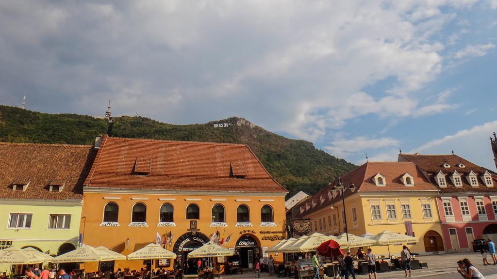 Central Studio In Historic Center Брашов Екстер'єр фото